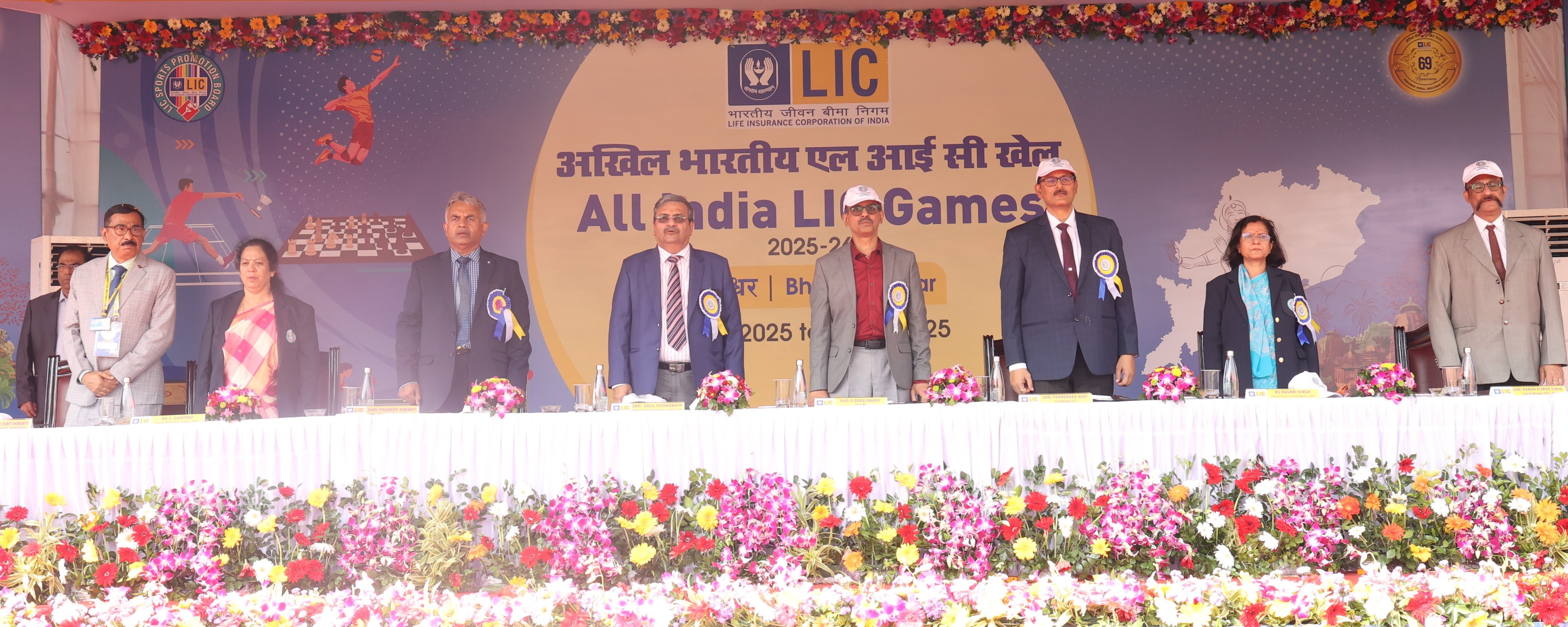 Sri. R. Doraiswamy (CEO & MD), LIC of India, along with the leadership team inaugurated the All India LIC Games, 2025 at KIIT Campus in Bhubaneswar today. (1)